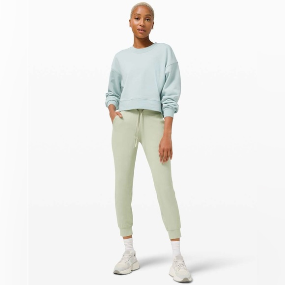 (NWOT) Lululemon Ready to Rulu Jogger 7/8 - Picture 2 of 8